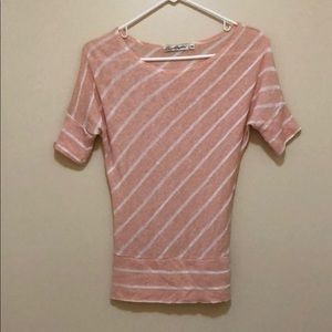 Pink knitted quarter sleeve